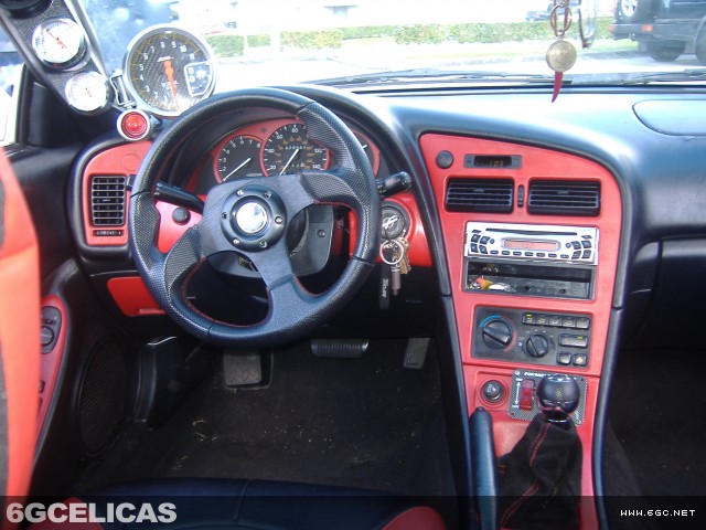 1994 ST Hatchback - Photo 2