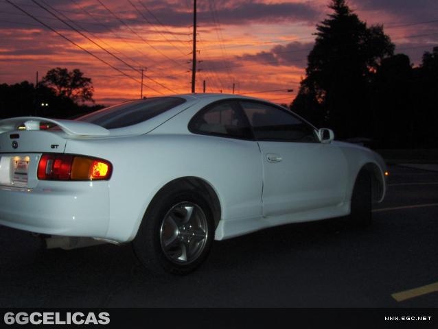 1998 GT Hatchback - Photo 2