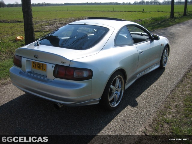 1994 GT Hatchback - Photo 2
