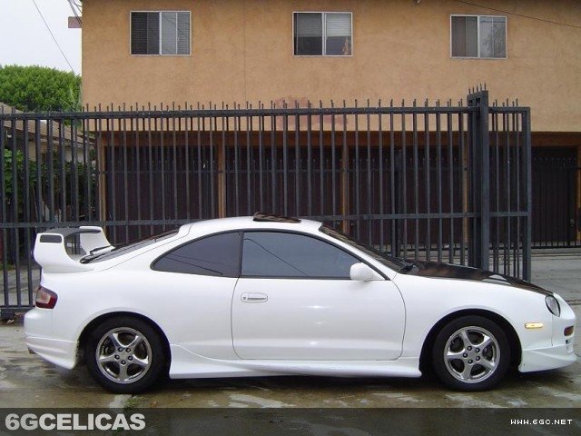 1994 GT Hatchback - Photo 3