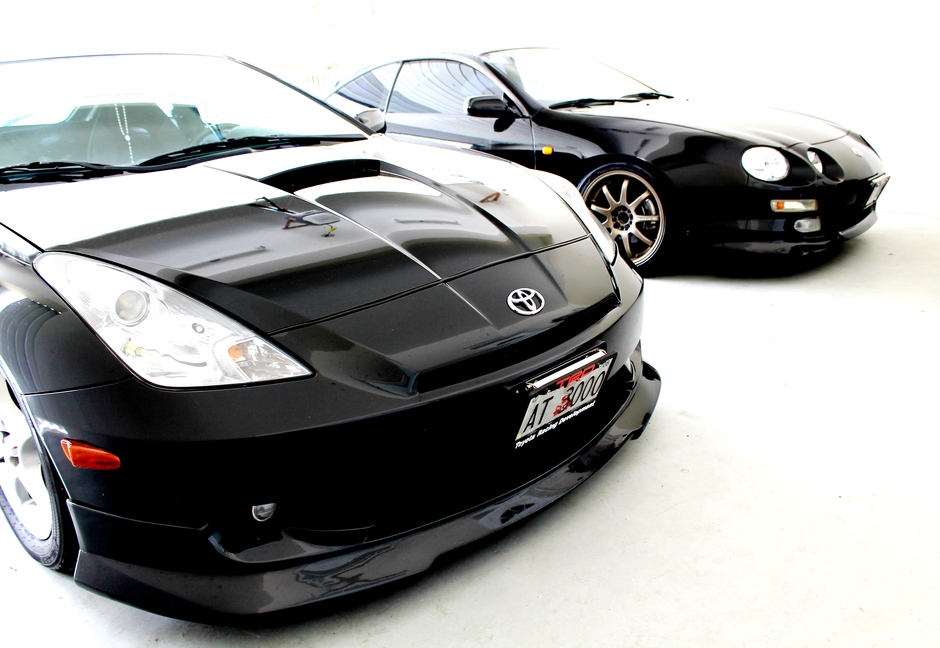 04 Toyota Celica GT - Photo 2