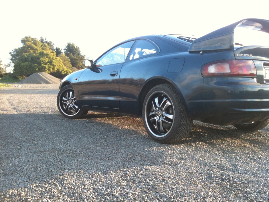 1994 GT-4 Hatchback - Photo 2